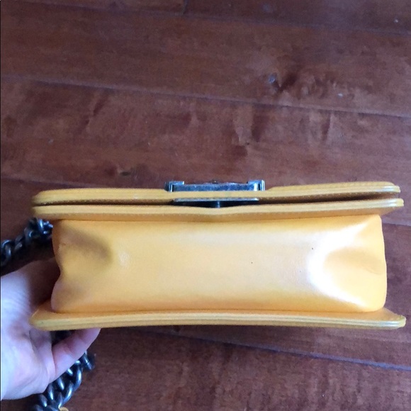 Chanel boy size small - Picture 4 of 8